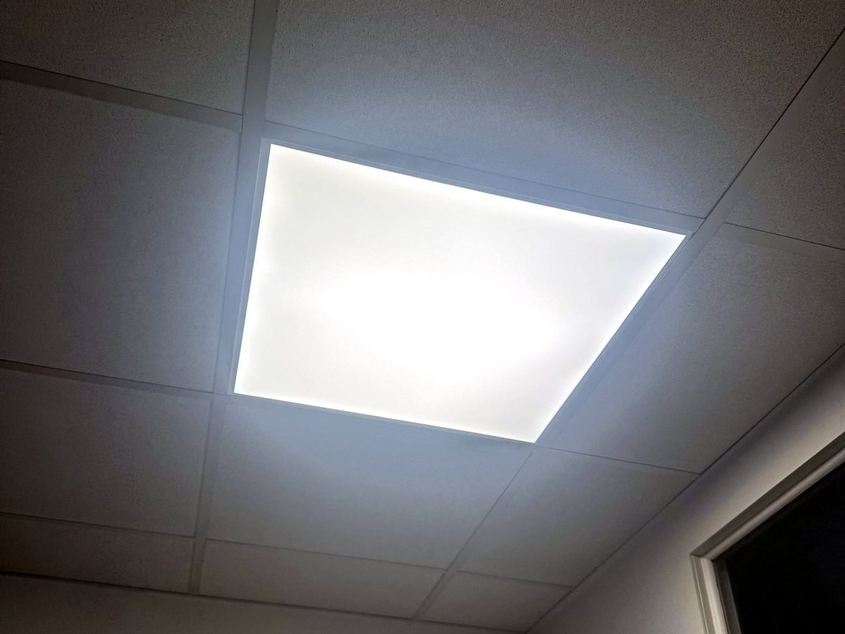 Spot LED encastré installé